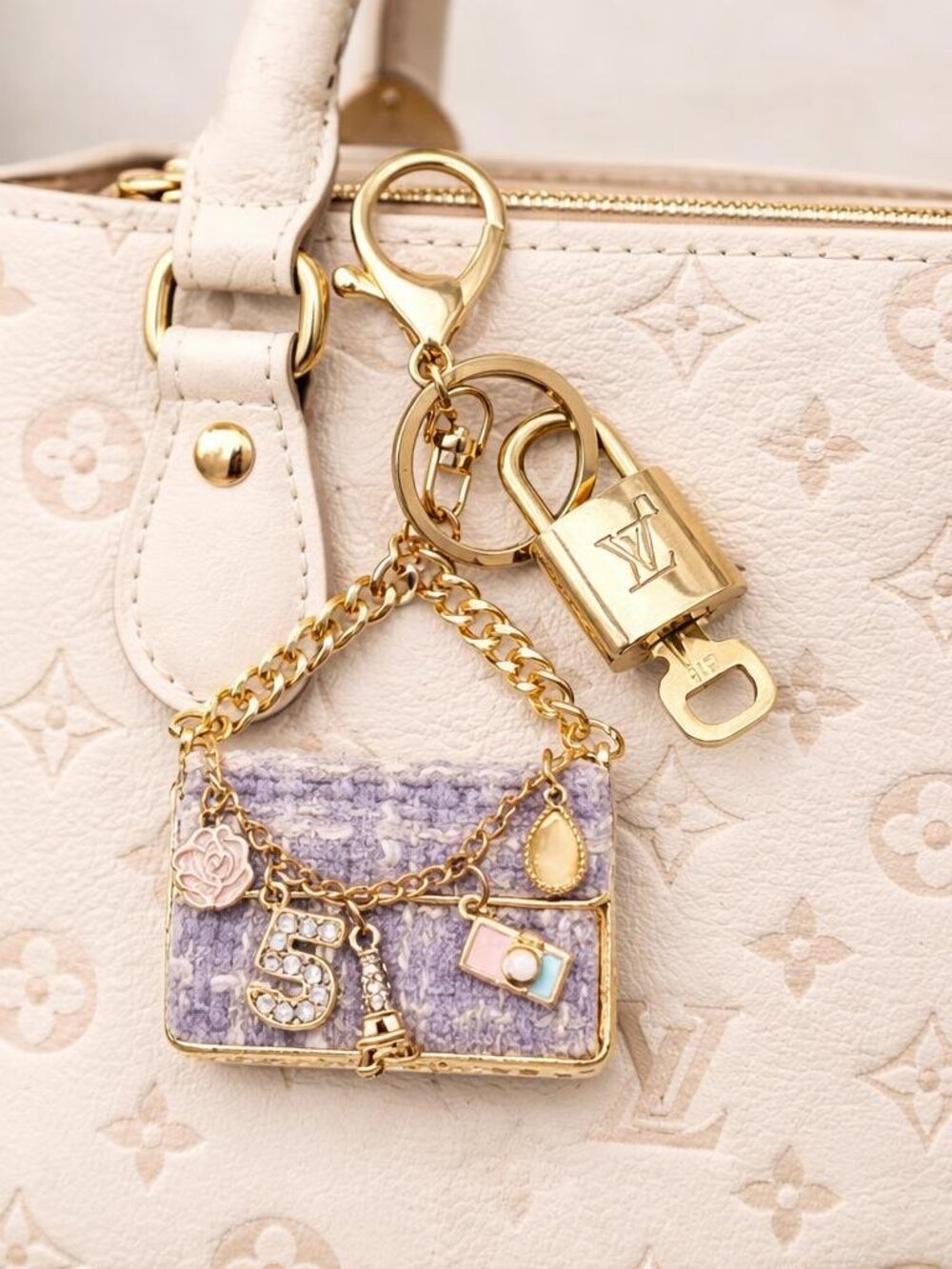 LV Authentic Gold Lock & Key 🔑 Luxury Bag Charm w/ Unbranded Tweed Bag Keychain